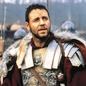Russell Crowe as Maximus in GLADIATOR (2000)